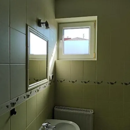 Pokoje U Oli Homestay *