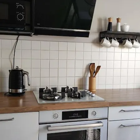 U Oli オストロボ