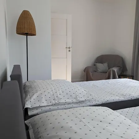 ホームステイ U Oli